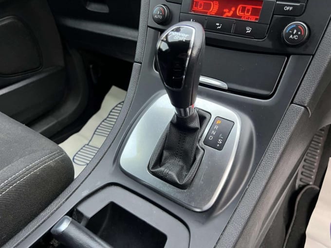2025 Ford S-max