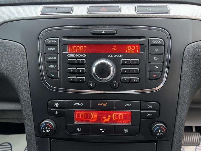 2025 Ford S-max
