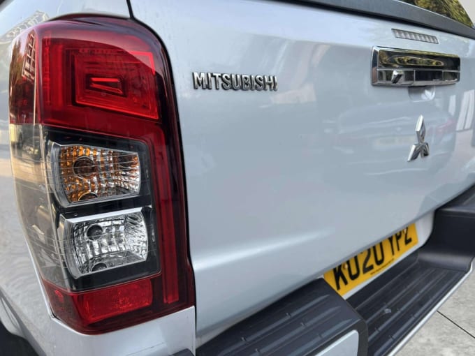 2025 Mitsubishi L200
