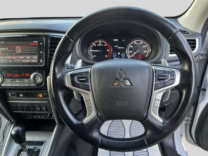2025 Mitsubishi L200