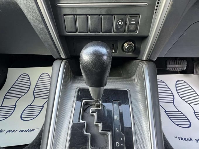 2025 Mitsubishi L200