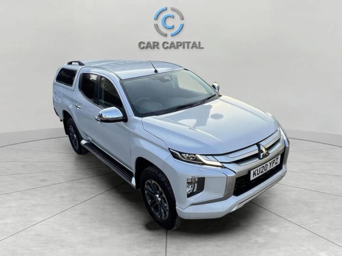 2025 Mitsubishi L200