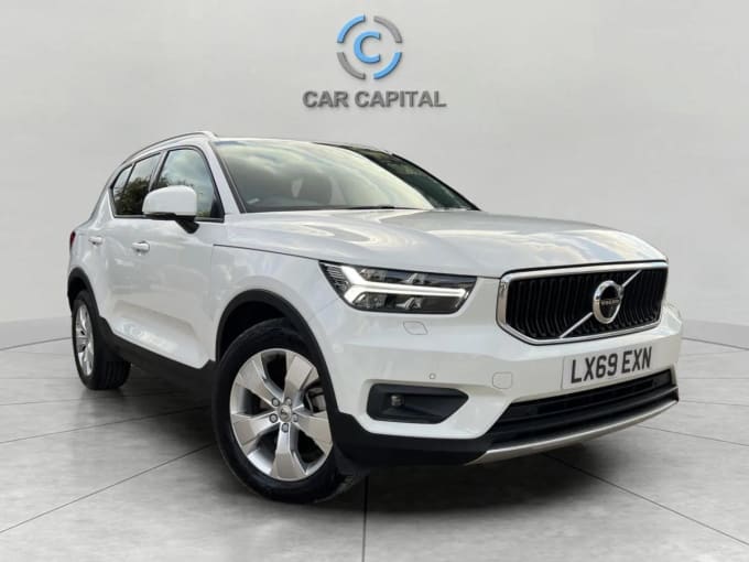 2025 Volvo Xc40