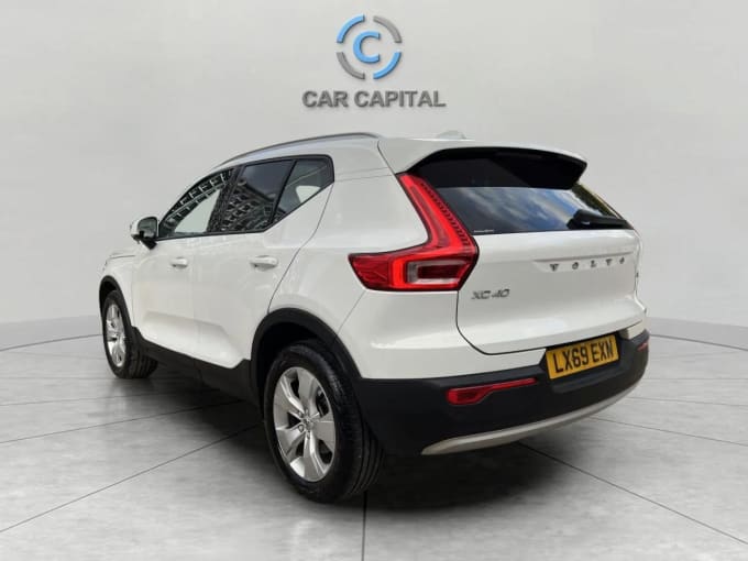 2025 Volvo Xc40