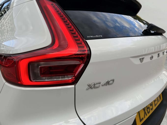 2025 Volvo Xc40