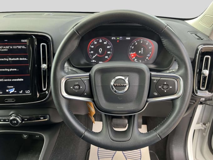 2025 Volvo Xc40