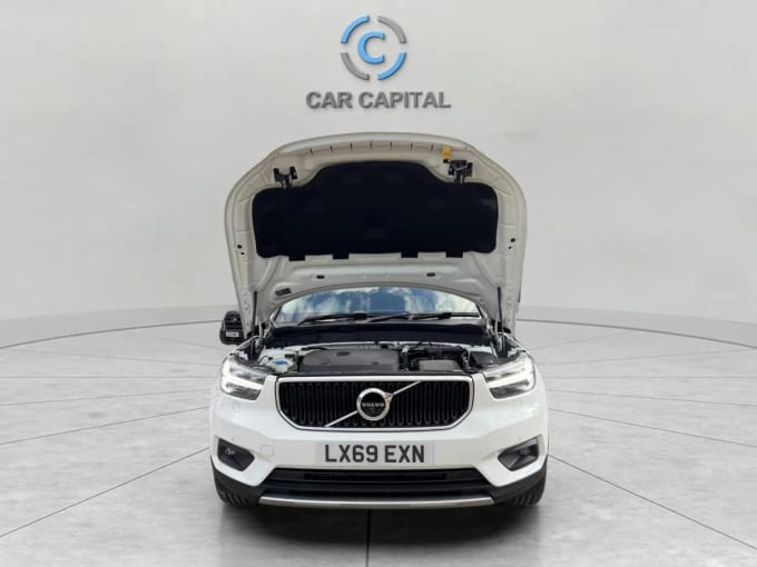 2025 Volvo Xc40