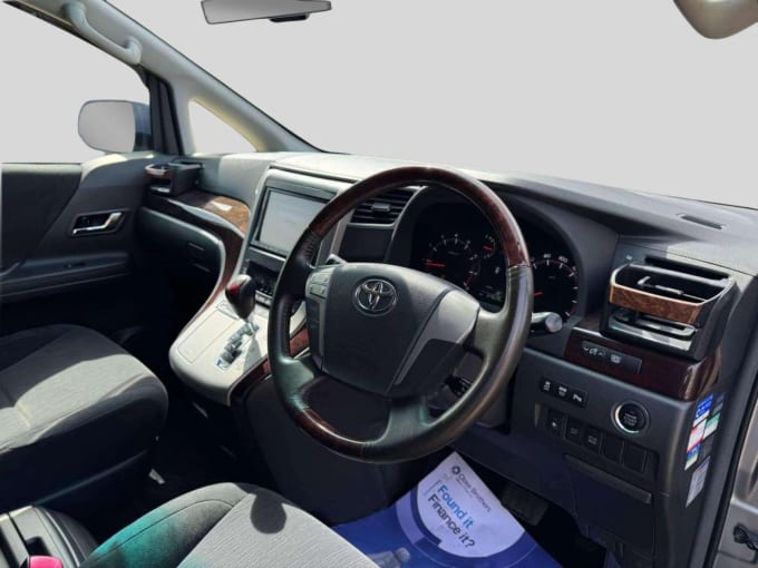 2025 Toyota Alphard