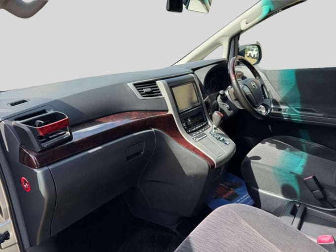 2025 Toyota Alphard