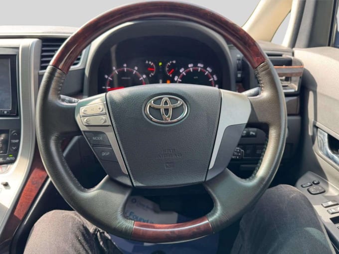 2025 Toyota Alphard