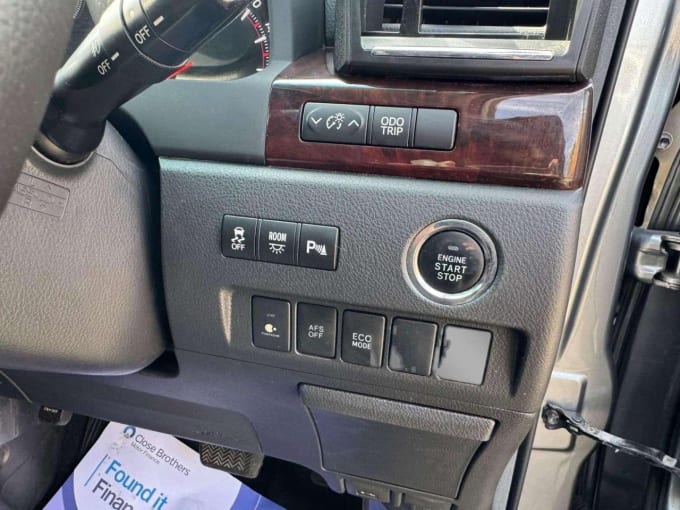 2025 Toyota Alphard