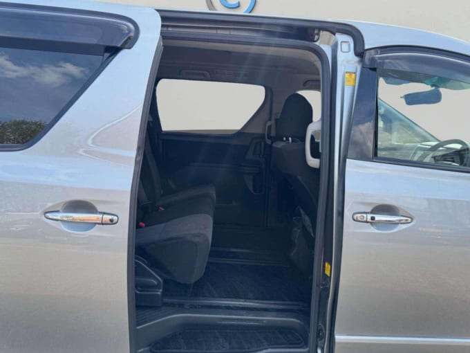 2025 Toyota Alphard
