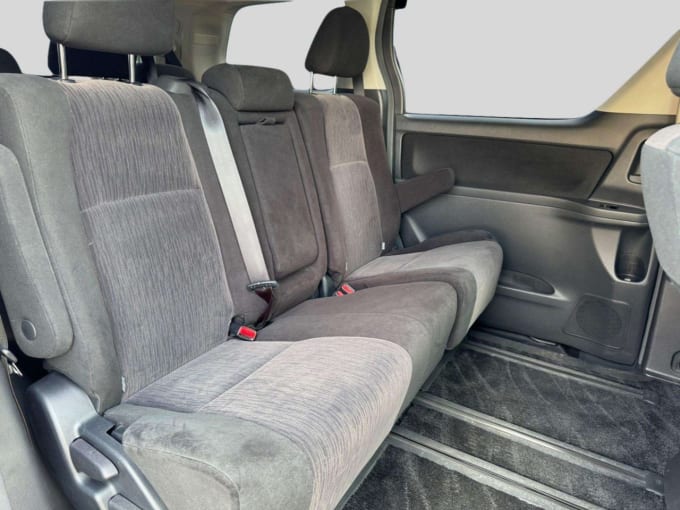 2025 Toyota Alphard