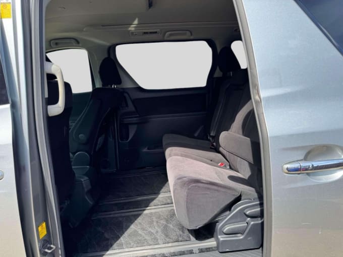 2025 Toyota Alphard