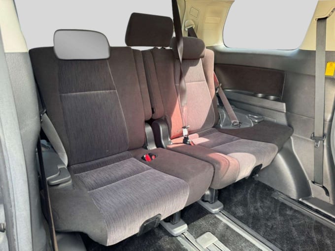 2025 Toyota Alphard