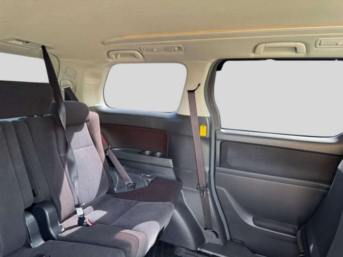 2025 Toyota Alphard