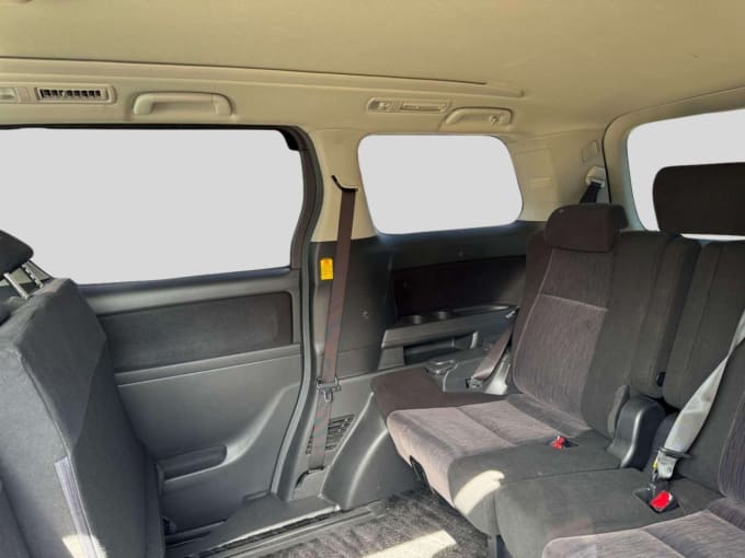 2025 Toyota Alphard