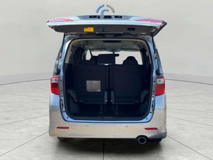 2025 Toyota Alphard