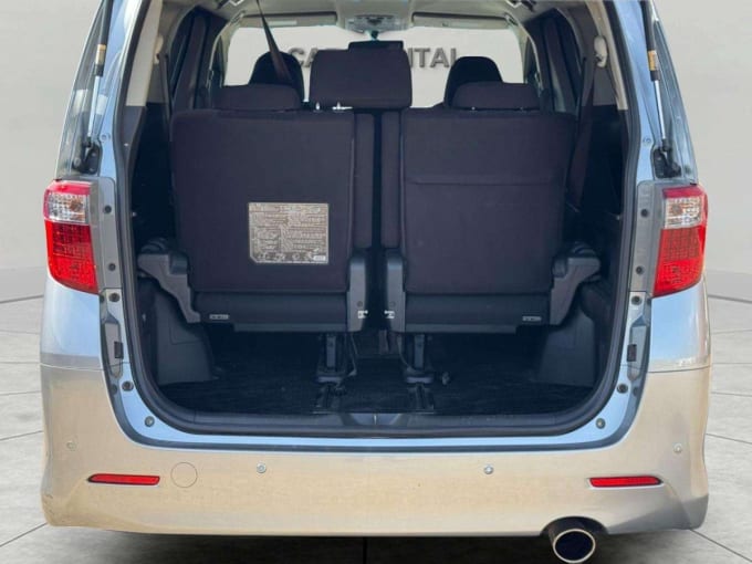 2025 Toyota Alphard