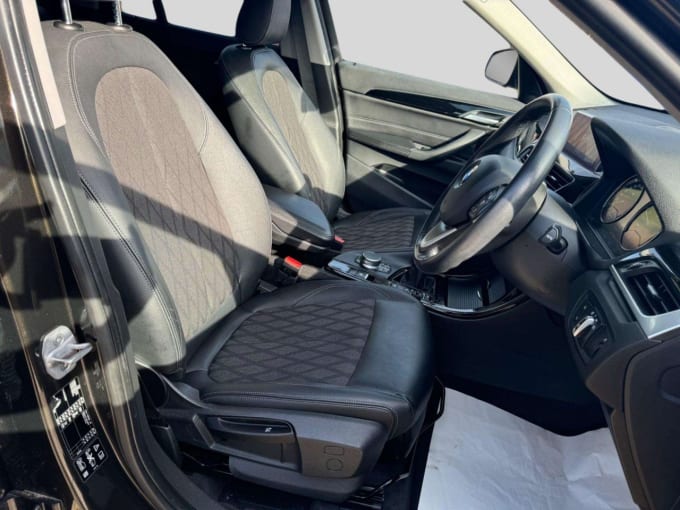 2025 BMW X1