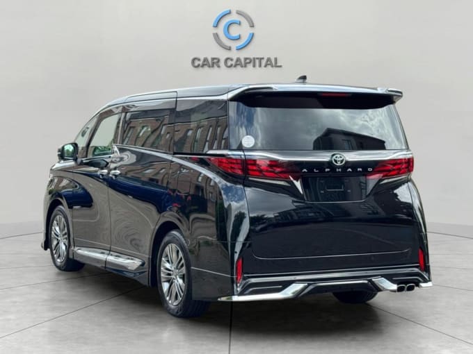 2025 Toyota Alphard