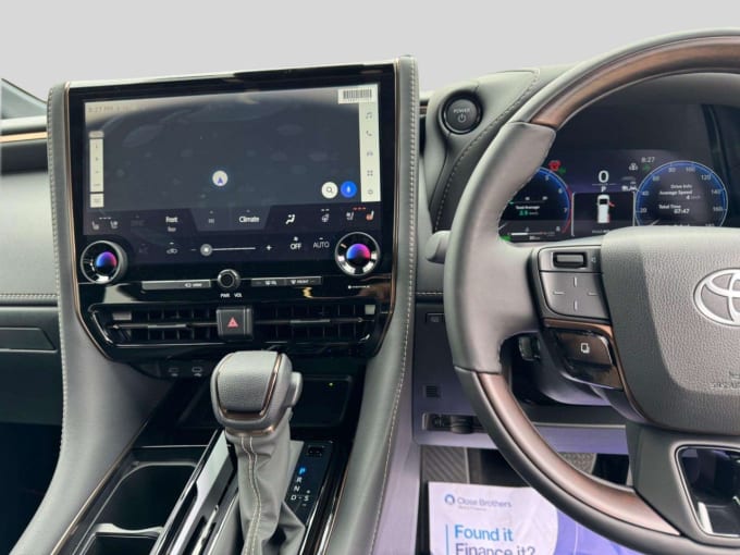 2025 Toyota Alphard