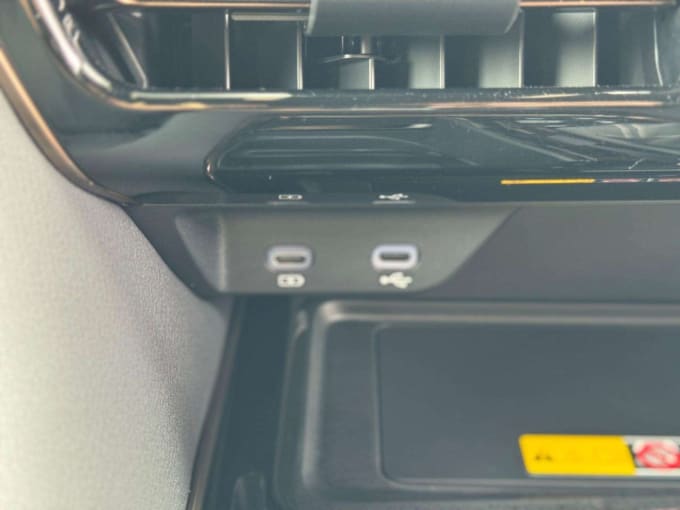 2025 Toyota Alphard