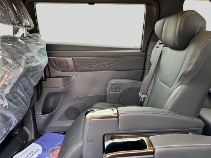2025 Toyota Alphard