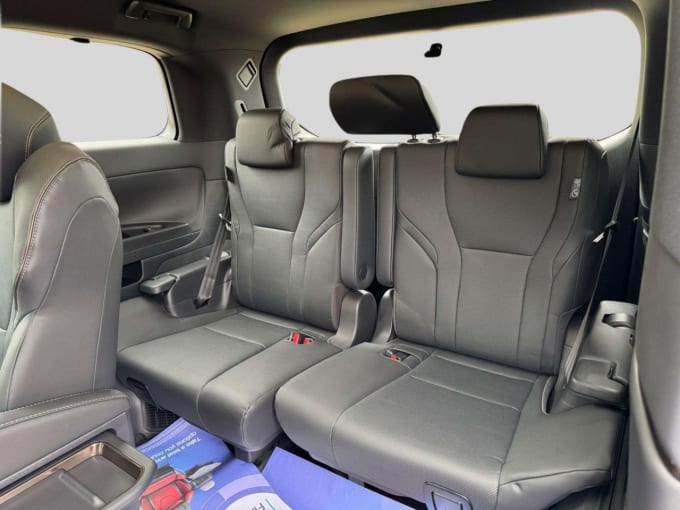 2025 Toyota Alphard