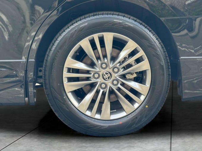 2025 Toyota Alphard