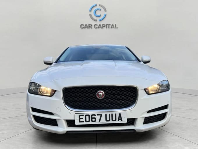 2025 Jaguar Xe