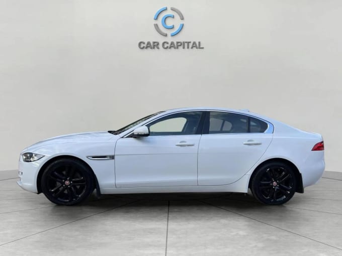 2025 Jaguar Xe