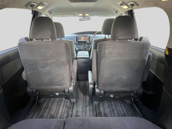 2025 Toyota Estima