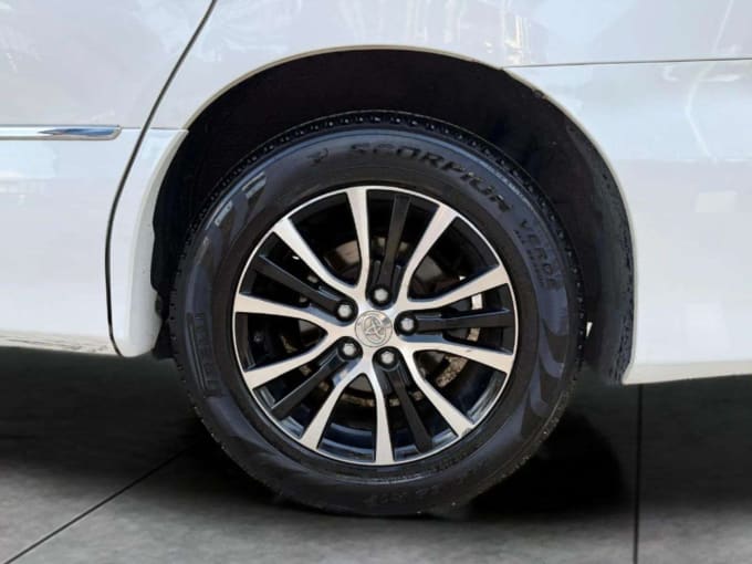 2025 Toyota Estima