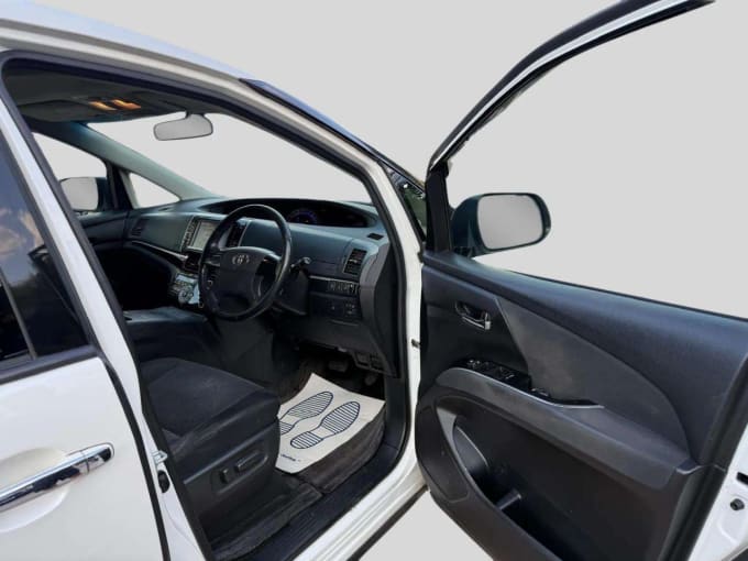 2025 Toyota Estima