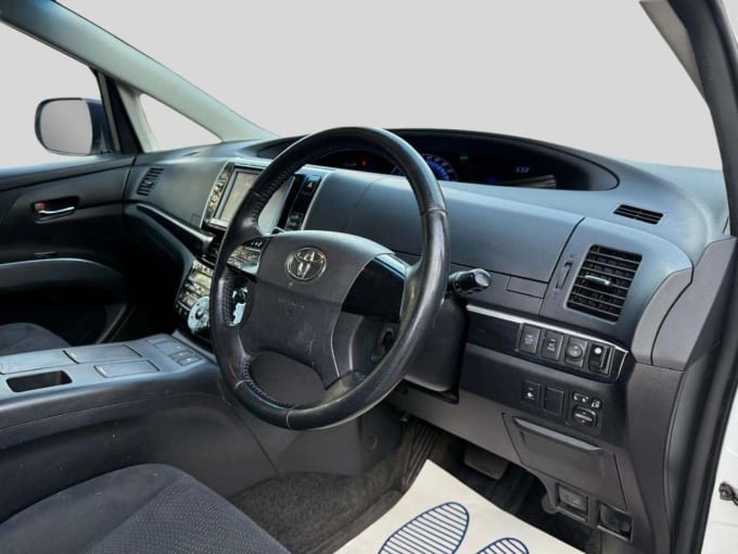2025 Toyota Estima