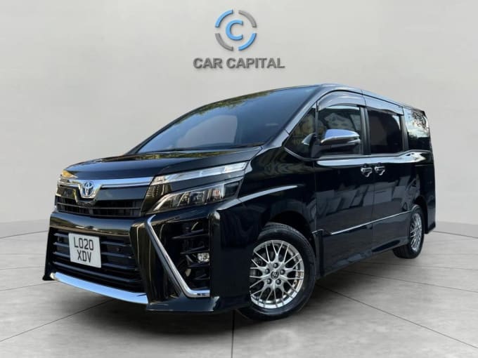 2025 Toyota Voxy/noah