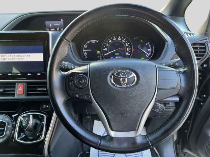 2025 Toyota Voxy/noah