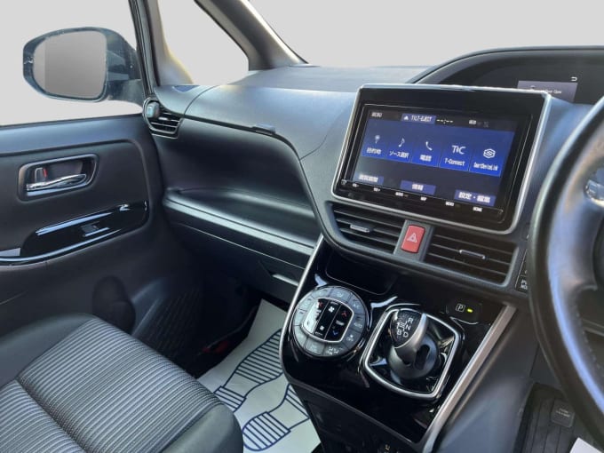 2025 Toyota Voxy/noah