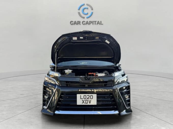 2025 Toyota Voxy/noah
