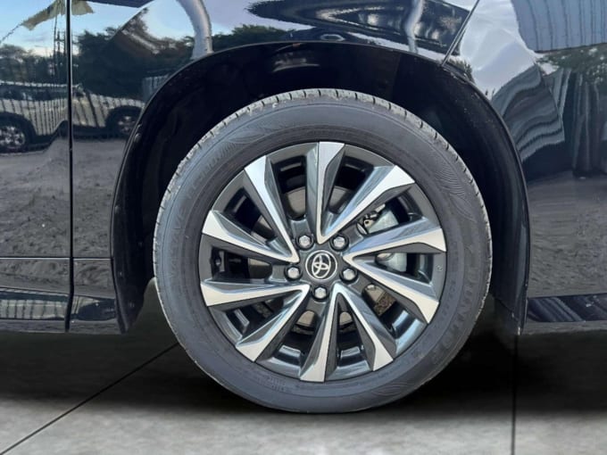 2025 Toyota Voxy/noah