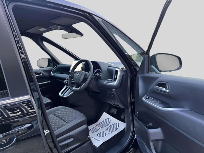 2025 Toyota Voxy/noah