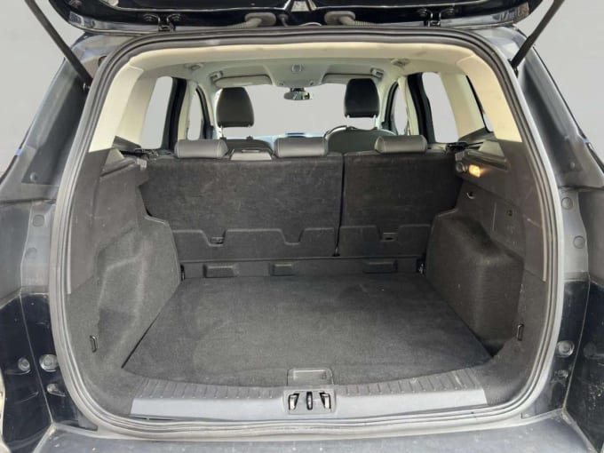 2025 Ford Kuga