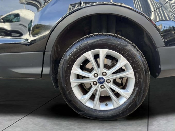 2025 Ford Kuga