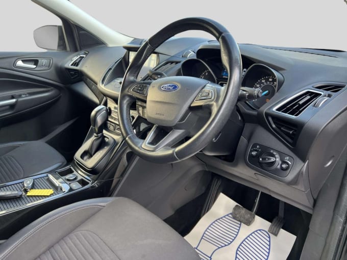 2025 Ford Kuga