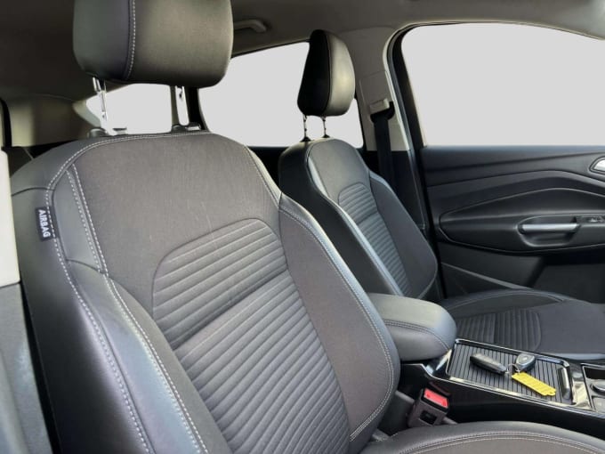 2025 Ford Kuga