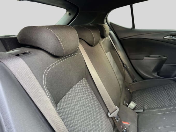 2025 Vauxhall Astra