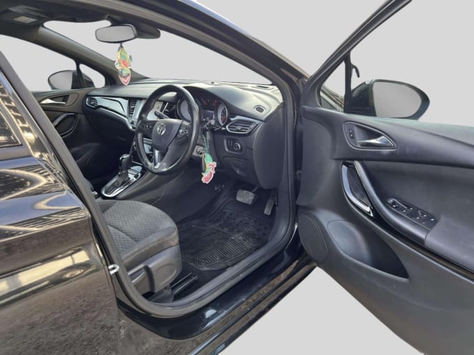 2025 Vauxhall Astra
