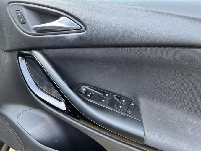 2025 Vauxhall Astra