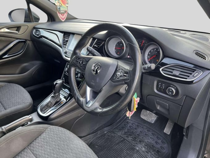 2025 Vauxhall Astra
